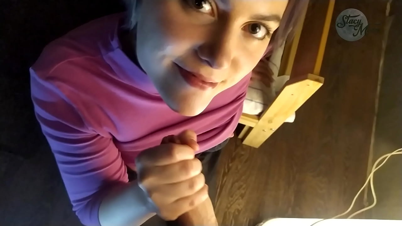 Tipisks krievu mājas porno ar locekļa sižetu un labu dziļu gļotādu