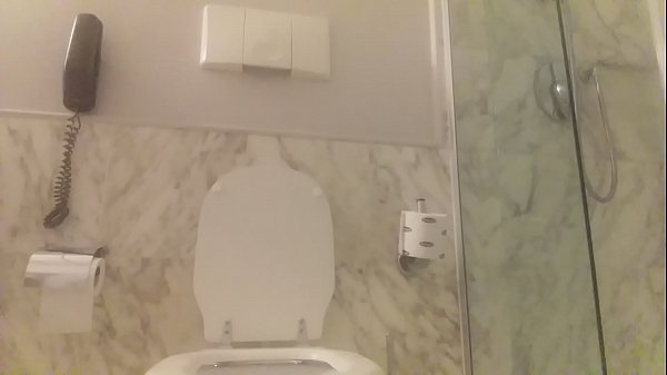 Vannā ar rudmatainu.